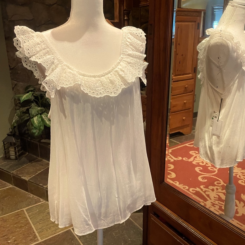 NWT Sleeveless eyelet / gauze top by 1State in a size large.